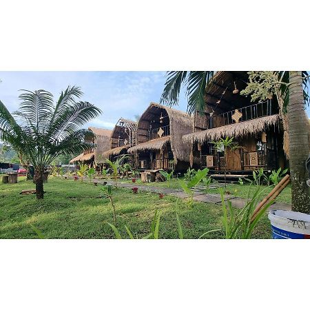 Mahkota Atia Bungallow 프라야 외부 사진