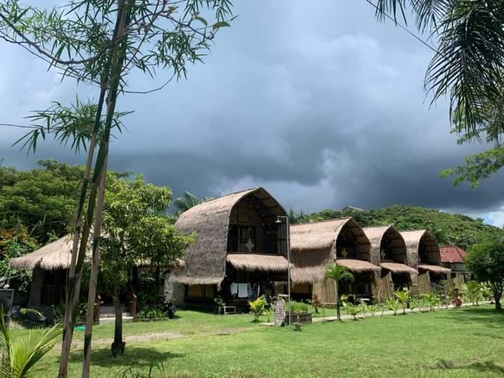 Mahkota Atia Bungallow 프라야 외부 사진